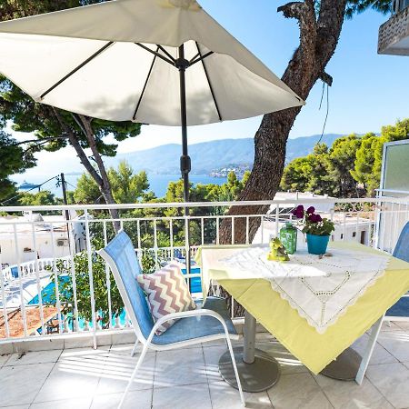 Lions Apartments Poros Town Exterior photo