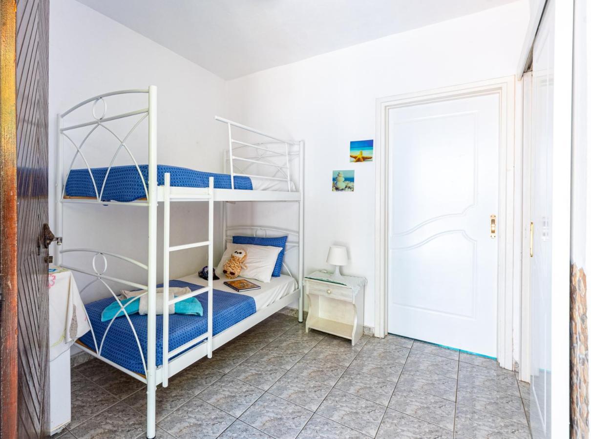 Lions Apartments Poros Town Exterior photo