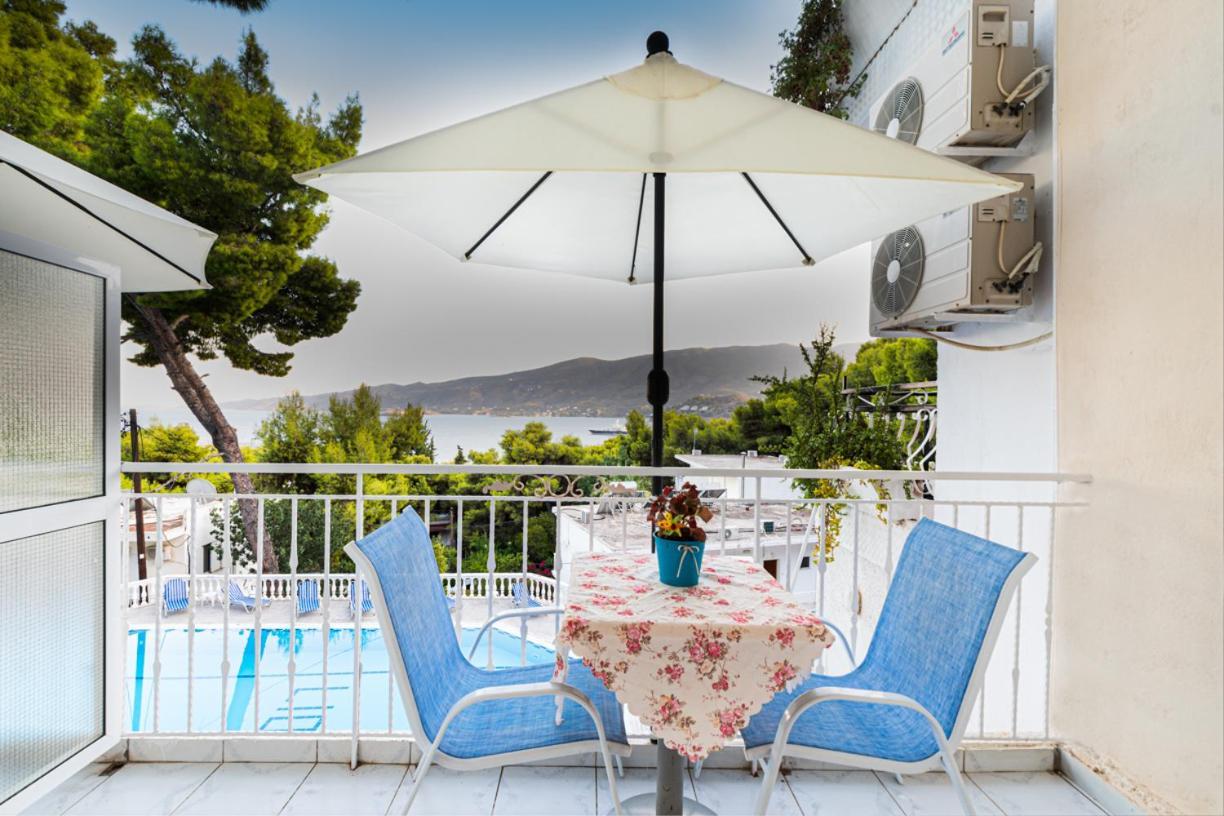 Lions Apartments Poros Town Exterior photo