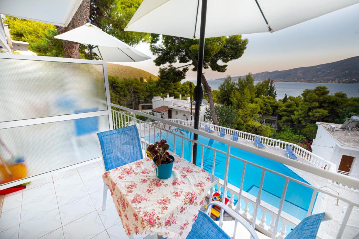 Lions Apartments Poros Town Exterior photo