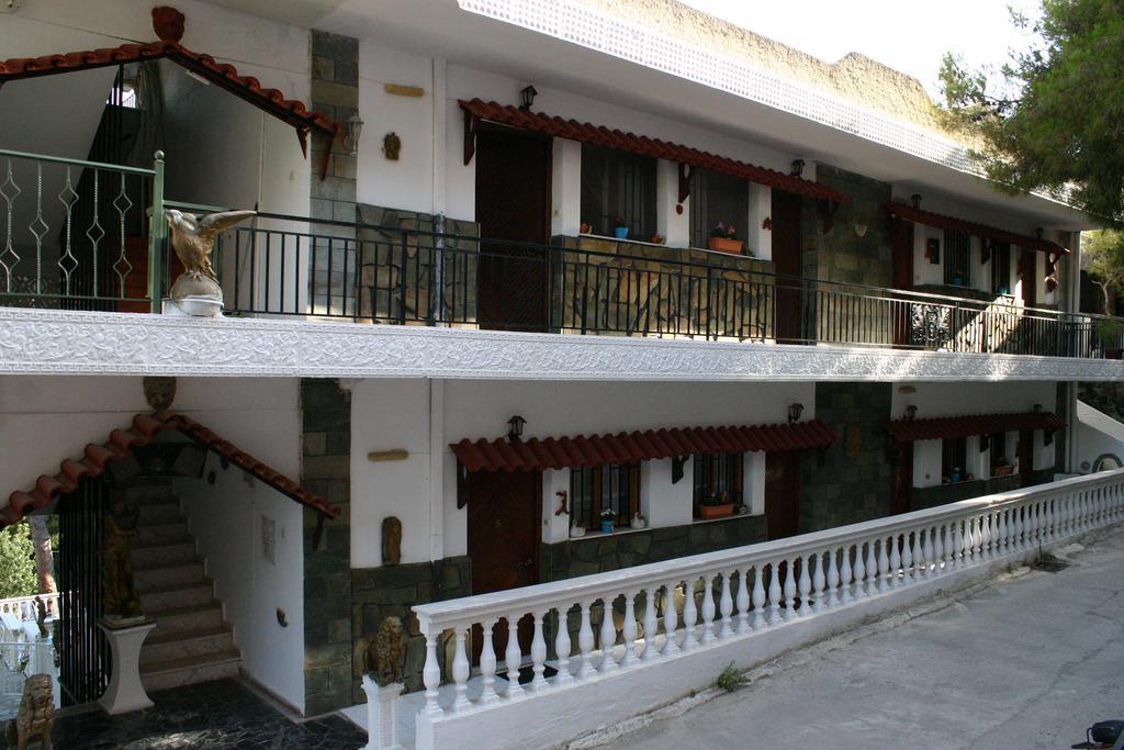Lions Apartments Poros Town Exterior photo