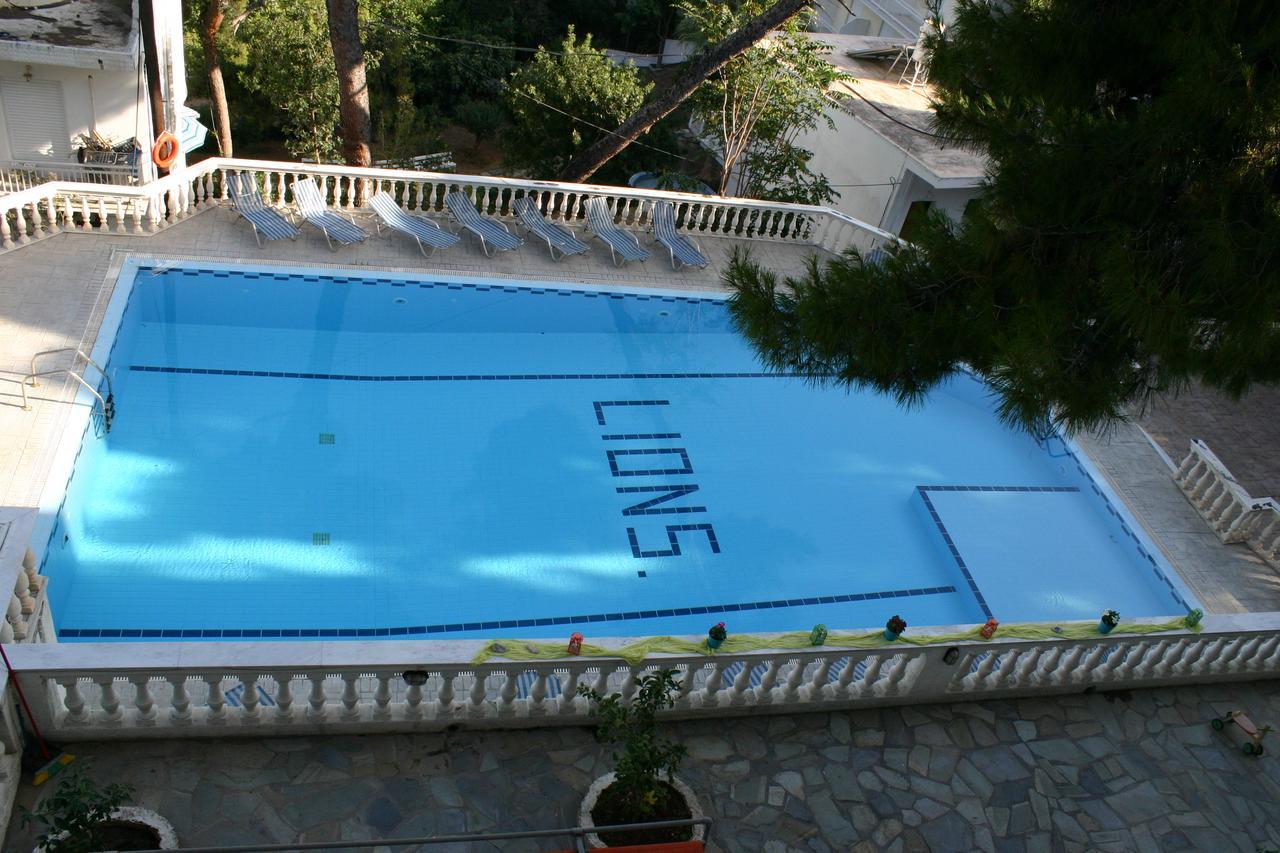 Lions Apartments Poros Town Exterior photo